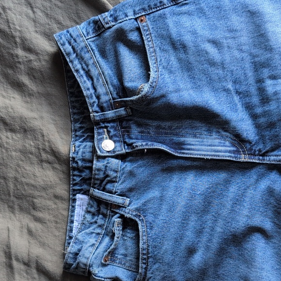 Zara Barrel Jean - Picture 2 of 4